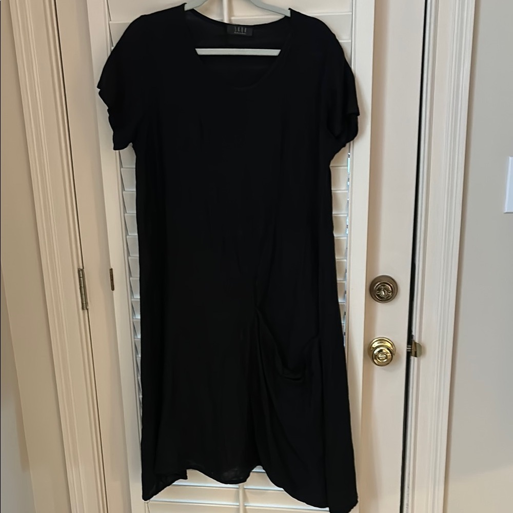 Black Saga midi dress